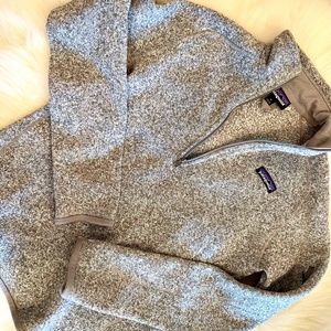 Patagonia Women's Fleece Jacket-Medium